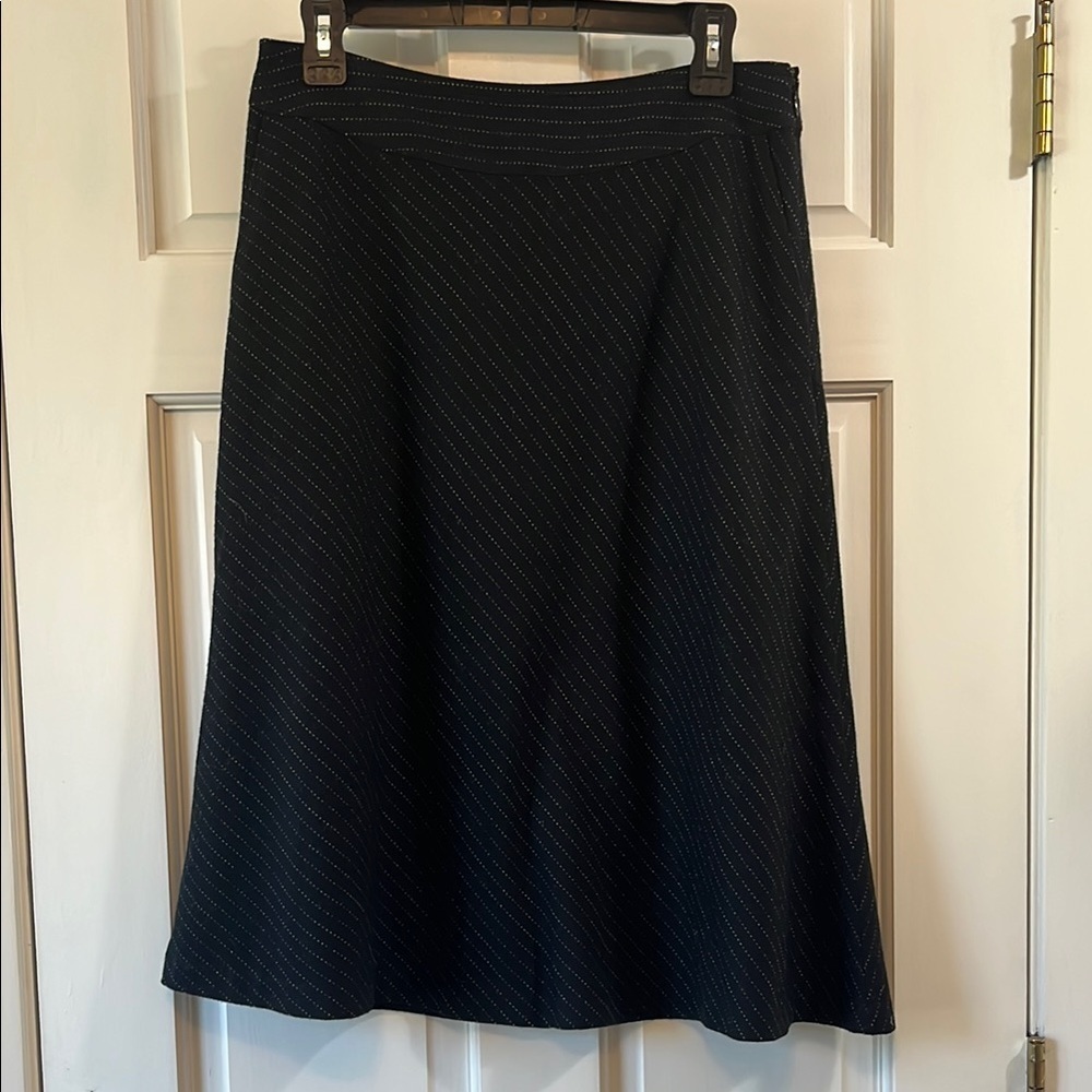 Banana Republic Black Knee Length A Line Patterned Wool Blend Skirt - Size 6